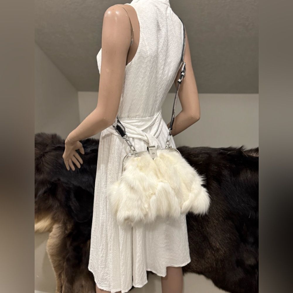 Unique Real Fox Fur Handmade Rivet Metal Frame Push Lock Shoulder Bag/Crossbody - Picture 7 of 16